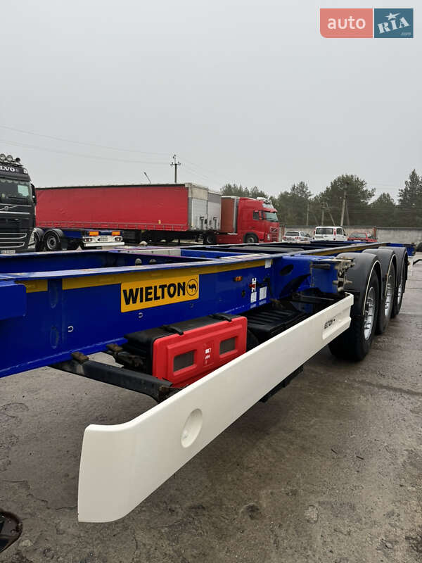 Контейнеровоз полуприцеп Wielton NS-3 2017 в Вараше