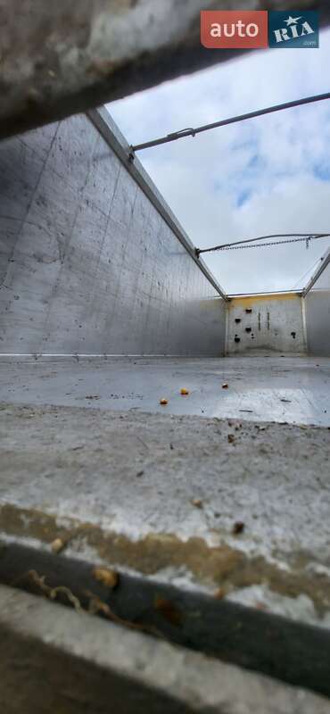 Самоскид напівпричіп Wielton NW 3 2011 в Кам'янець-Подільському