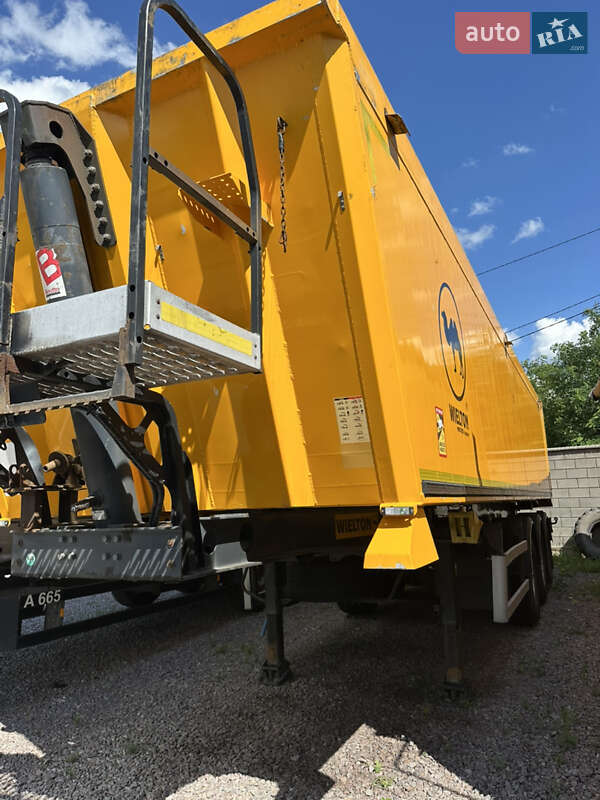 Зерновоз - напівпричіп Wielton NW 3 2011 в Сарнах