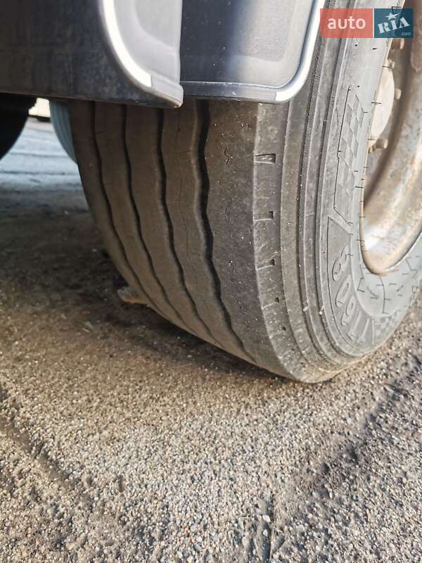 Зерновоз - напівпричіп Wielton NW 2011 в Запоріжжі