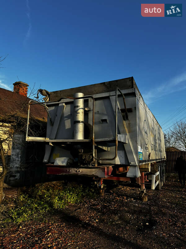 Самоскид напівпричіп Wielton NW 2007 в Вузловому
