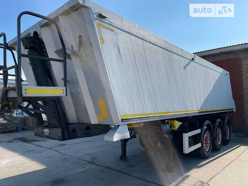 Самоскид напівпричіп Wielton SAF 2011 в Жовкві фото 16 Самоскид напівпричіп Wielton SAF 2011 в Жовкві