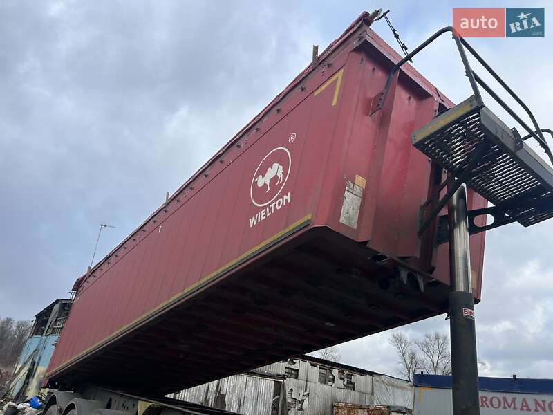 Зерновоз - напівпричіп Wielton SAF 2016 в Києві