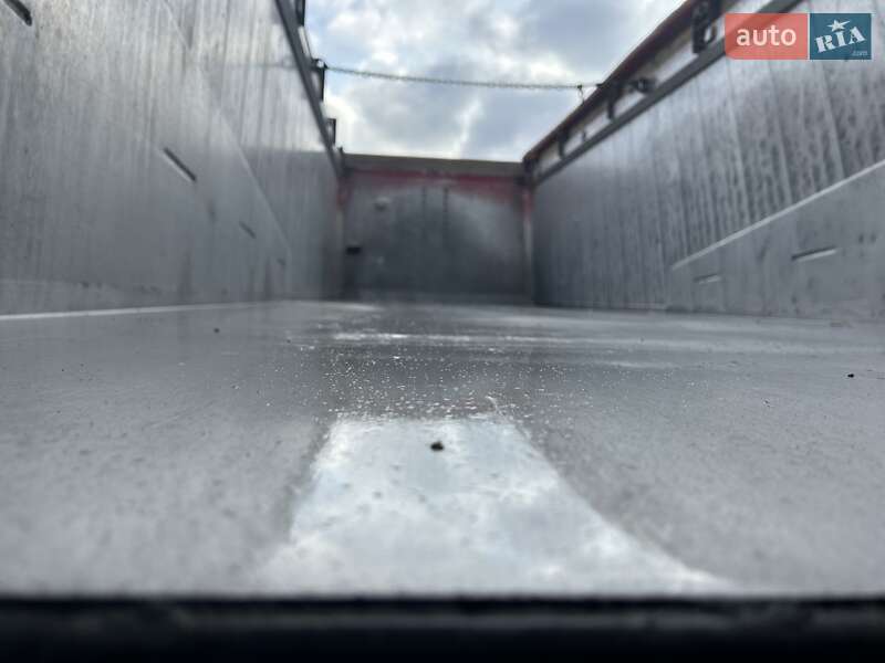 Зерновоз - напівпричіп Wielton SAF 2016 в Києві