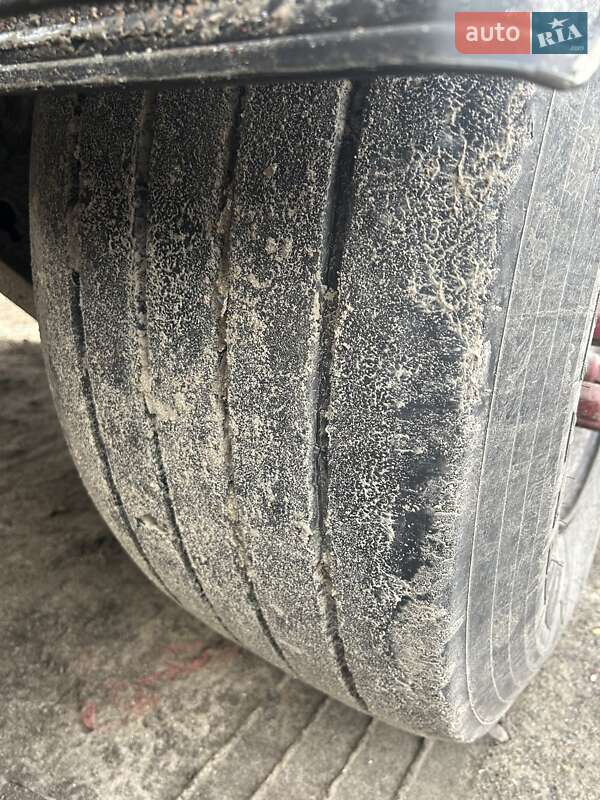 Зерновоз - напівпричіп Wielton SAF 2016 в Києві