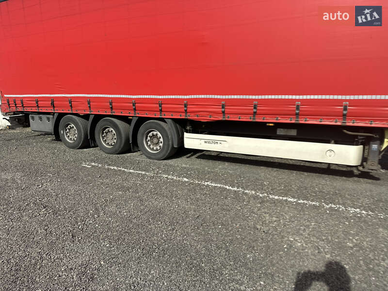 Тентованный борт (штора) - полуприцеп Wielton SAF 2013 в Луцке