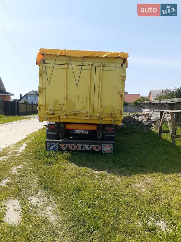 Зерновоз - полуприцеп Wielton W30 2002 в Березному