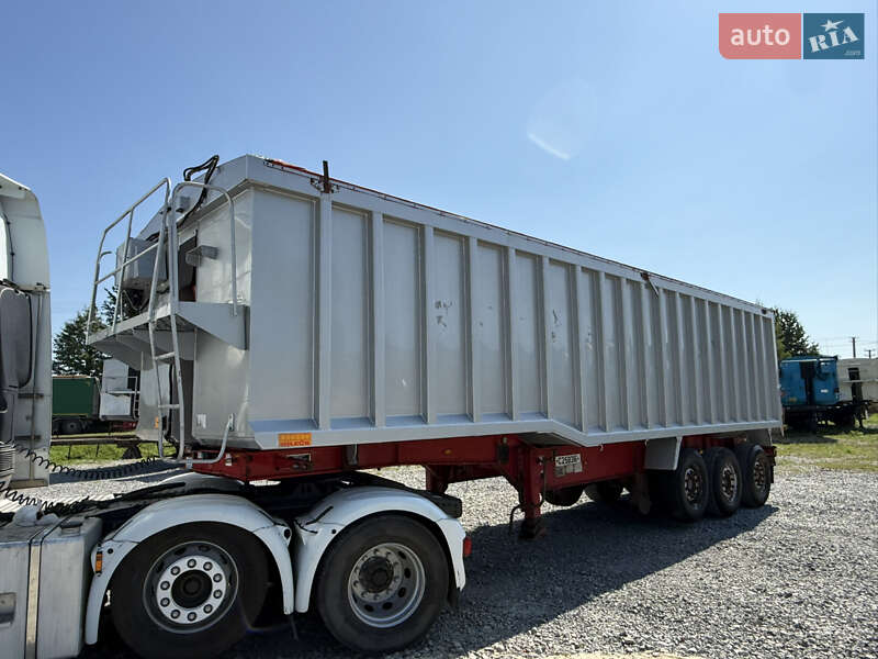 Wilcox Tipper LTD 2007