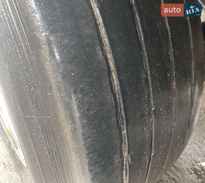 Цистерна полуприцеп Willig Sana 1993 в Львове