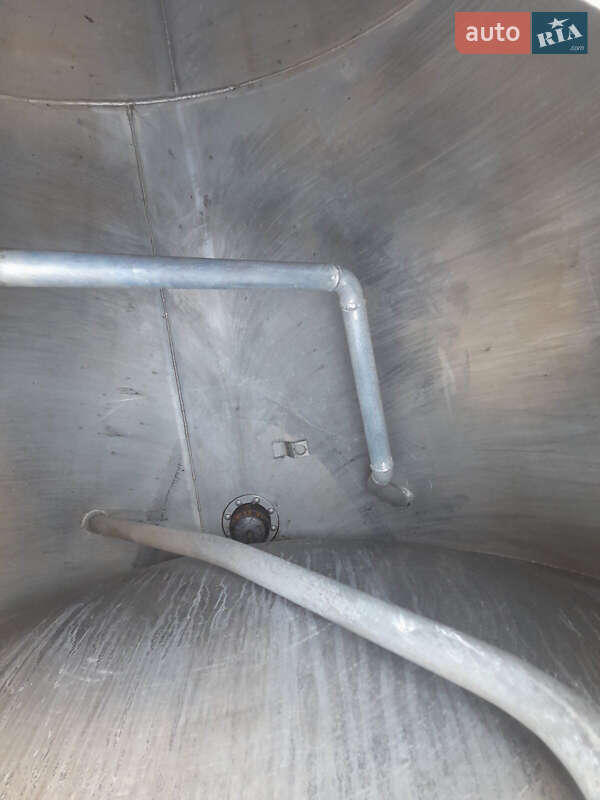 Цистерна полуприцеп Willig Sana 1993 в Львове