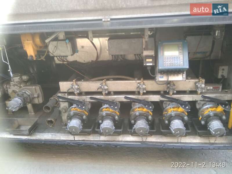 Цистерна полуприцеп Willig Sanz 2003 в Киеве