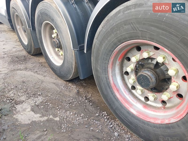 Цистерна напівпричіп Willig Turbud 2010 в Рівному