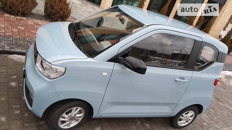 Хэтчбек Wuling HG Mini EV 2021 в 