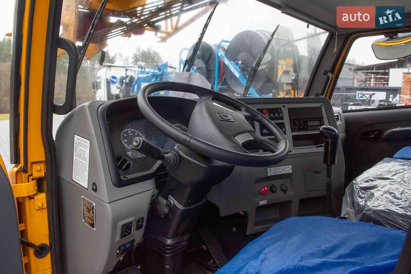 Автокран XCMG QY25K5D 2025 в Житомире