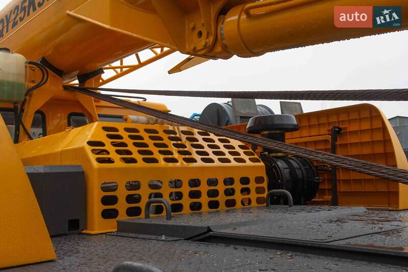 Автокран XCMG QY25K5D 2025 в Житомире