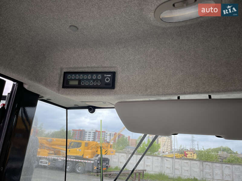 Дорожній каток XCMG XG 2025 в Луцьку