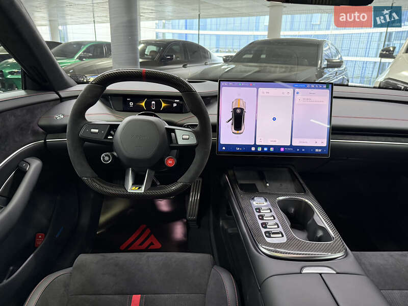 Седан Xiaomi SU7 Ultra 2025 в Одессе