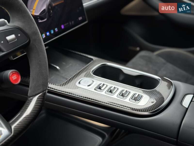 Седан Xiaomi SU7 Ultra 2025 в Ужгороді фото 13 Седан Xiaomi SU7 Ultra 2025 в Ужгороді