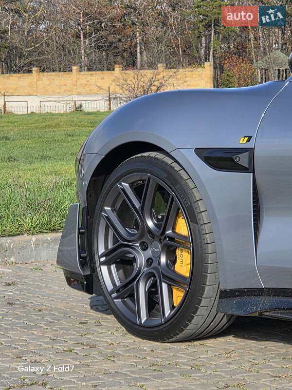 Седан Xiaomi SU7 Ultra 2025 в Одессе фото 19 Седан Xiaomi SU7 Ultra 2025 в Одессе