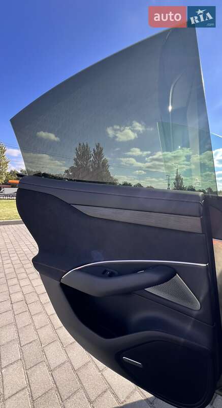 Седан Xiaomi SU7 2024 в Днепре