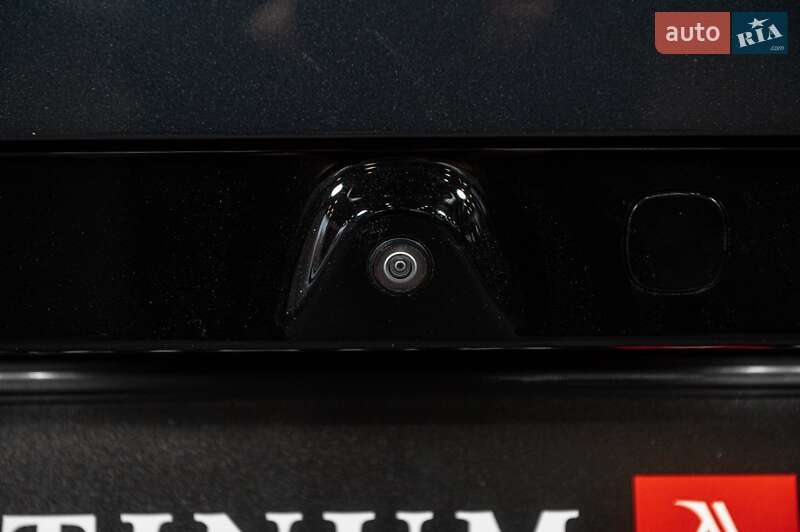 Внедорожник / Кроссовер Xiaomi YU7 2025 в Одессе