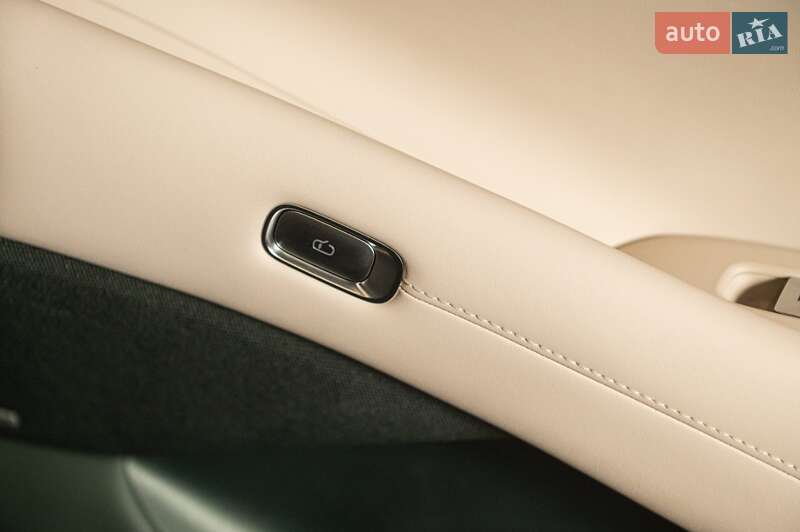 Внедорожник / Кроссовер Xiaomi YU7 2025 в Одессе