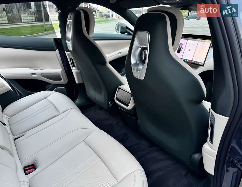 Внедорожник / Кроссовер Xiaomi YU7 2025 в Киеве