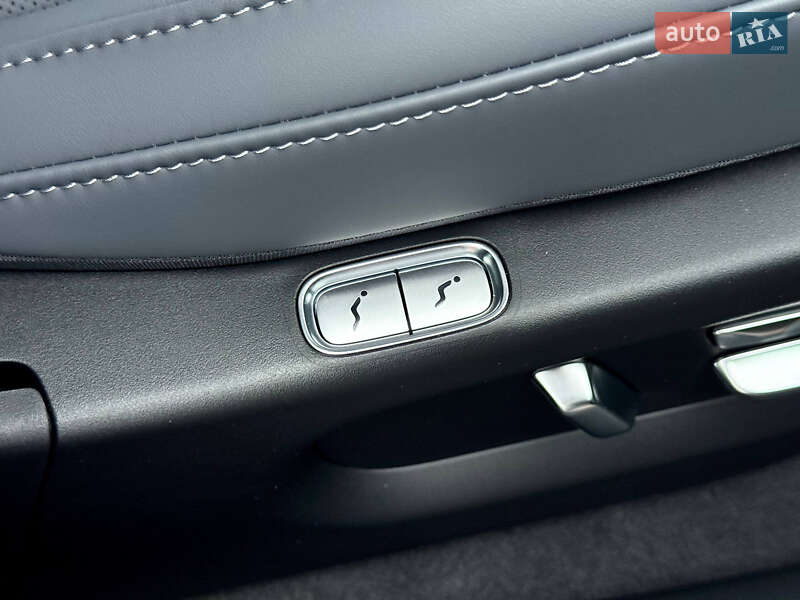 Внедорожник / Кроссовер Xiaomi YU7 2025 в Киеве фото 22 Внедорожник / Кроссовер Xiaomi YU7 2025 в Киеве