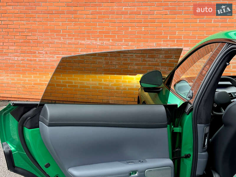 Внедорожник / Кроссовер Xiaomi YU7 2025 в Киеве фото 39 Внедорожник / Кроссовер Xiaomi YU7 2025 в Киеве