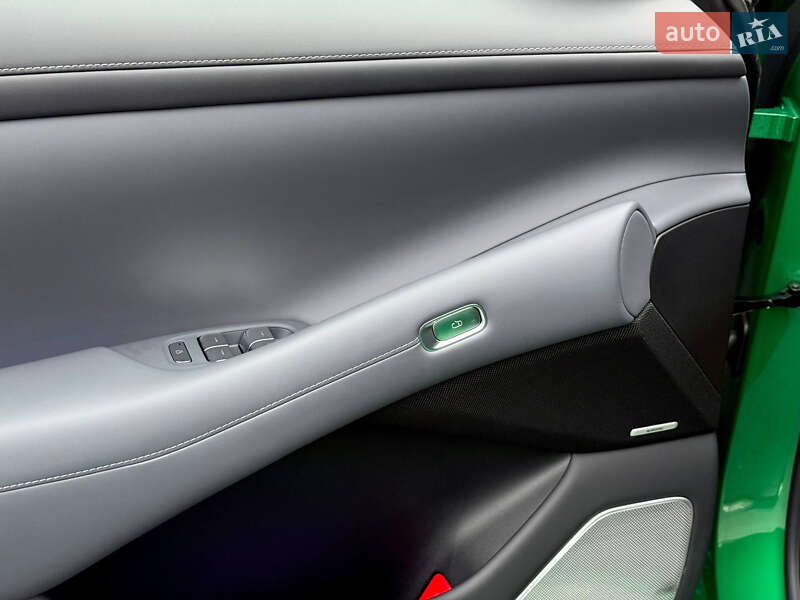 Внедорожник / Кроссовер Xiaomi YU7 2025 в Киеве фото 42 Внедорожник / Кроссовер Xiaomi YU7 2025 в Киеве