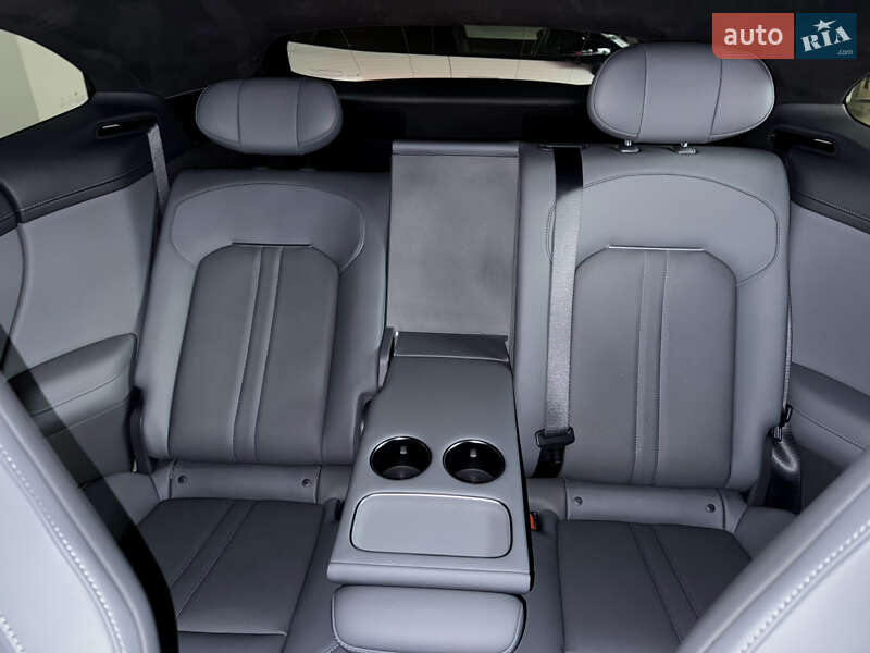 Внедорожник / Кроссовер Xiaomi YU7 2025 в Киеве фото 10 Внедорожник / Кроссовер Xiaomi YU7 2025 в Киеве