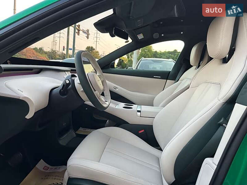 Внедорожник / Кроссовер Xiaomi YU7 2025 в Киеве