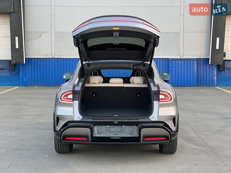 Внедорожник / Кроссовер Xiaomi YU7 2025 в Киеве фото 12 Внедорожник / Кроссовер Xiaomi YU7 2025 в Киеве