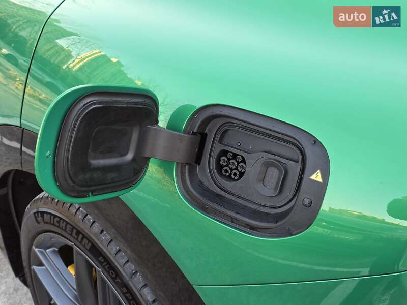 Внедорожник / Кроссовер Xiaomi YU7 2025 в Днепре