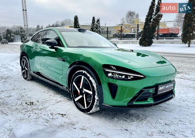 Седан Xiaomi YU7 2025 в Киеве