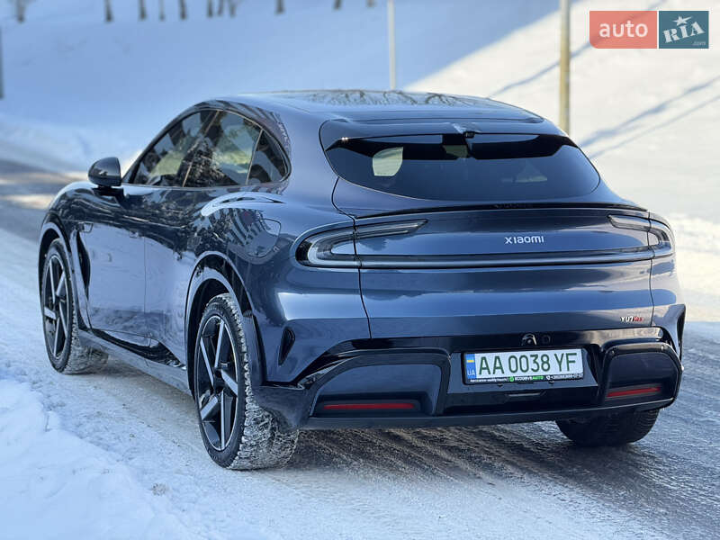 Седан Xiaomi YU7 2025 в Киеве