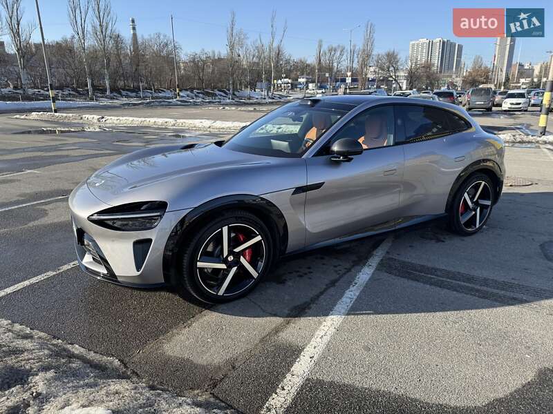 Позашляховик / Кросовер Xiaomi YU7 2025 в Києві фото 3 Позашляховик / Кросовер Xiaomi YU7 2025 в Києві