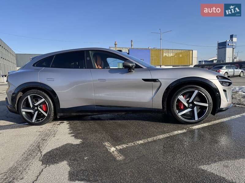 Позашляховик / Кросовер Xiaomi YU7 2025 в Києві фото 8 Позашляховик / Кросовер Xiaomi YU7 2025 в Києві