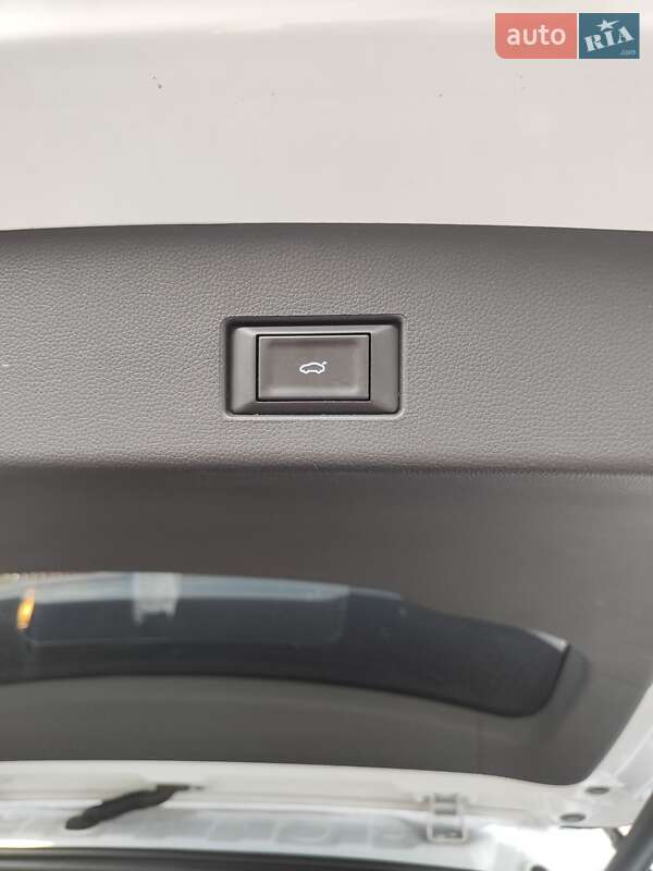 Внедорожник / Кроссовер Xpeng G3 2018 в Ровно