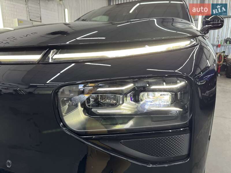 Внедорожник / Кроссовер Xpeng G9 2025 в Киеве