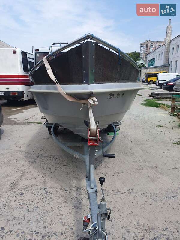 Другой водный транспорт ЯЛ 10 2012 в Кременчуге