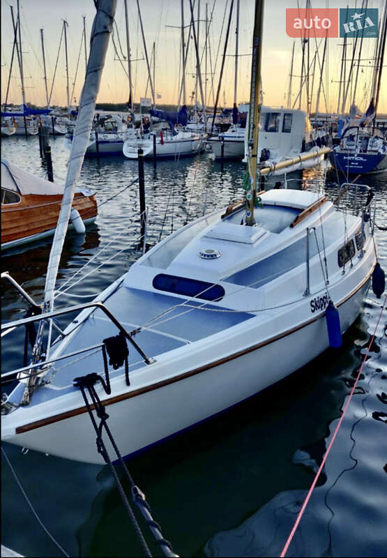 Парусная яхта Yamaha 8 1976 в Одессе фото Парусная яхта Yamaha 8 1976 в Одессе