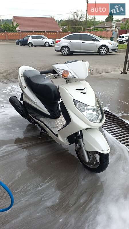 Максі-скутер Yamaha Cygnus 2010 в Василькові