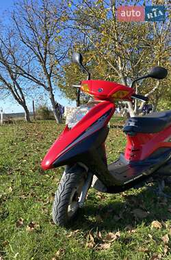 Грузовые мотороллеры, мотоциклы, скутеры, мопеды Yamaha Cygnus 2006 в 