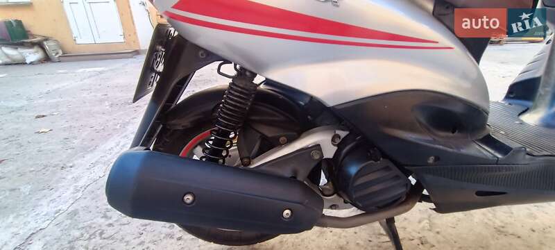 Скутер Yamaha Cygnus 2000 в Білгороді-Дністровському фото 10 Скутер Yamaha Cygnus 2000 в Білгороді-Дністровському