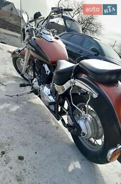 Мотоцикл Классік Yamaha Drag Star 400 2000 в 