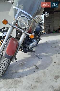 Мотоцикл Классік Yamaha Drag Star 400 2000 в 