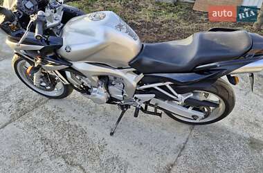 Мотоцикл Спорт-туризм Yamaha Fazer 2004 в 