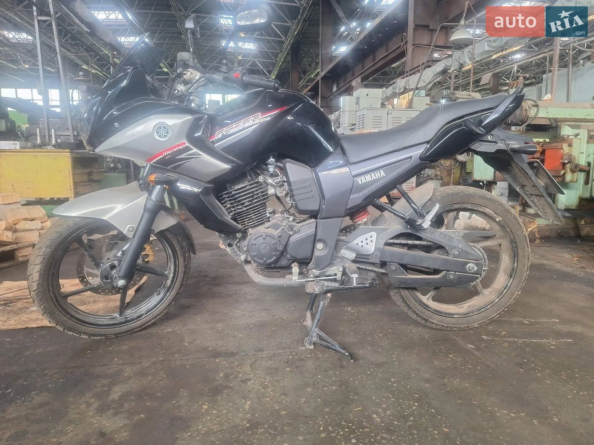 Yamaha Fazer 2002 VIN JYARJ025000006147 фото оголошення 4 з 6