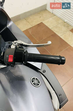 Мотоцикл Спорт-туризм Yamaha FJR 1300 2007 в 